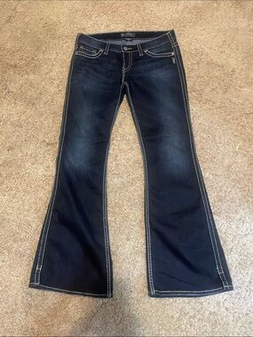 Silver Jeans Dark Blue Flare Jeans with Contrast Stitching